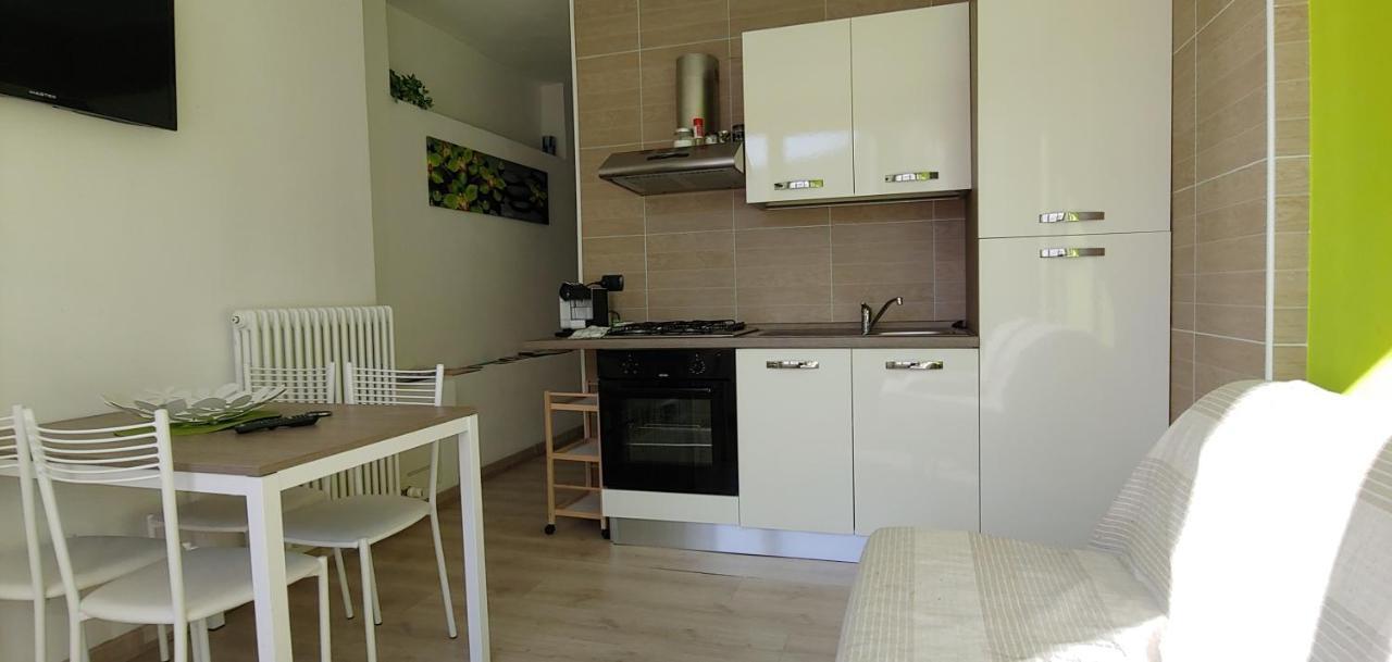 B&B Cav Rondinella Chiavenna Exterior foto